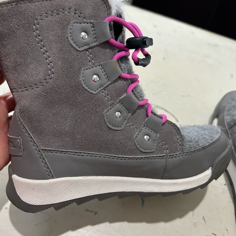 Sorel‎ Explorer Youth Lace Boots Waterproof Gray Pink Fur Trim Size 1 Girls EUC - Picture 12 of 12